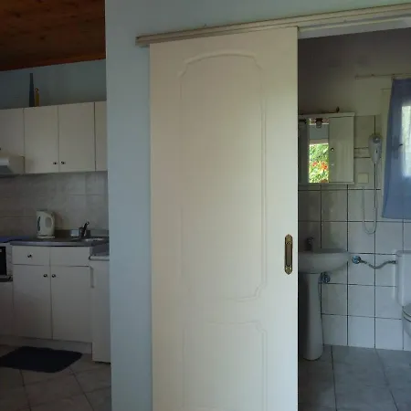 Сasa de vacaciones Errika House 4 *